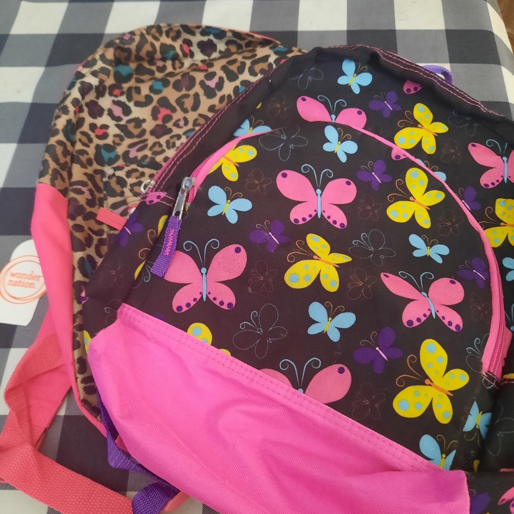 2 girls backpacks
